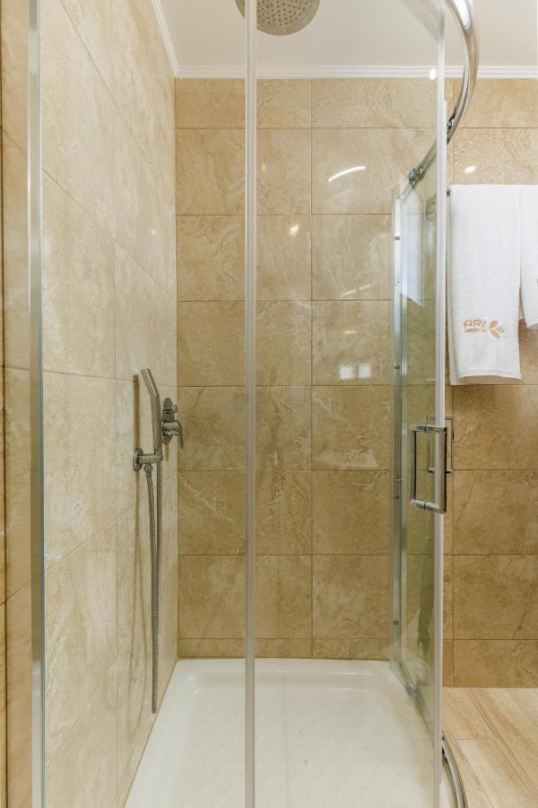 Aria Garden Suites نيكيتي المظهر الخارجي الصورة
